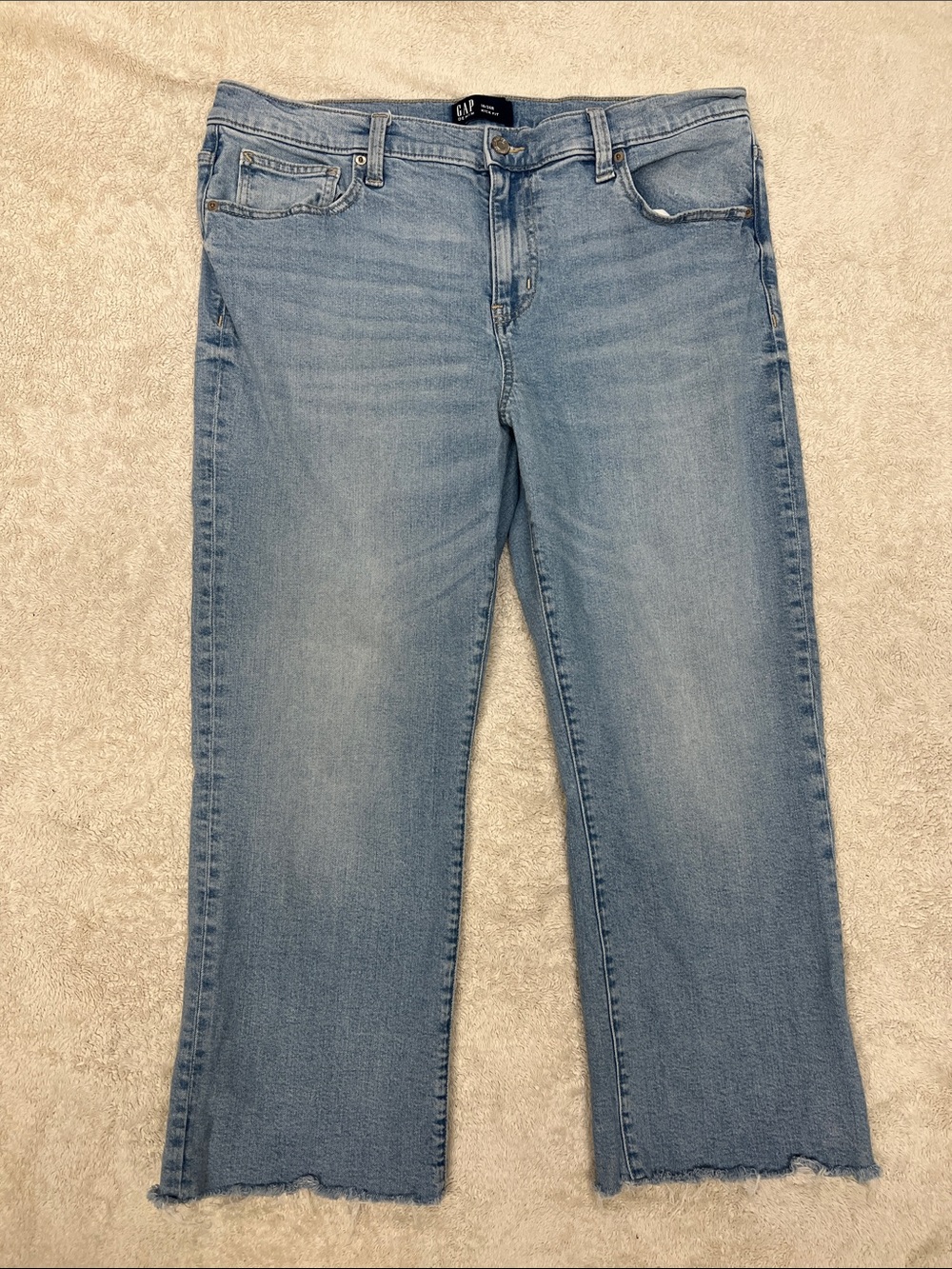 GAP Kick Fit Women's Light Wash Wide Leg Cropped Jeans